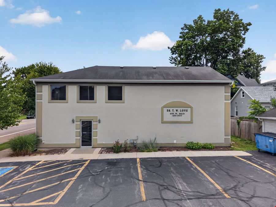 645 W Main St