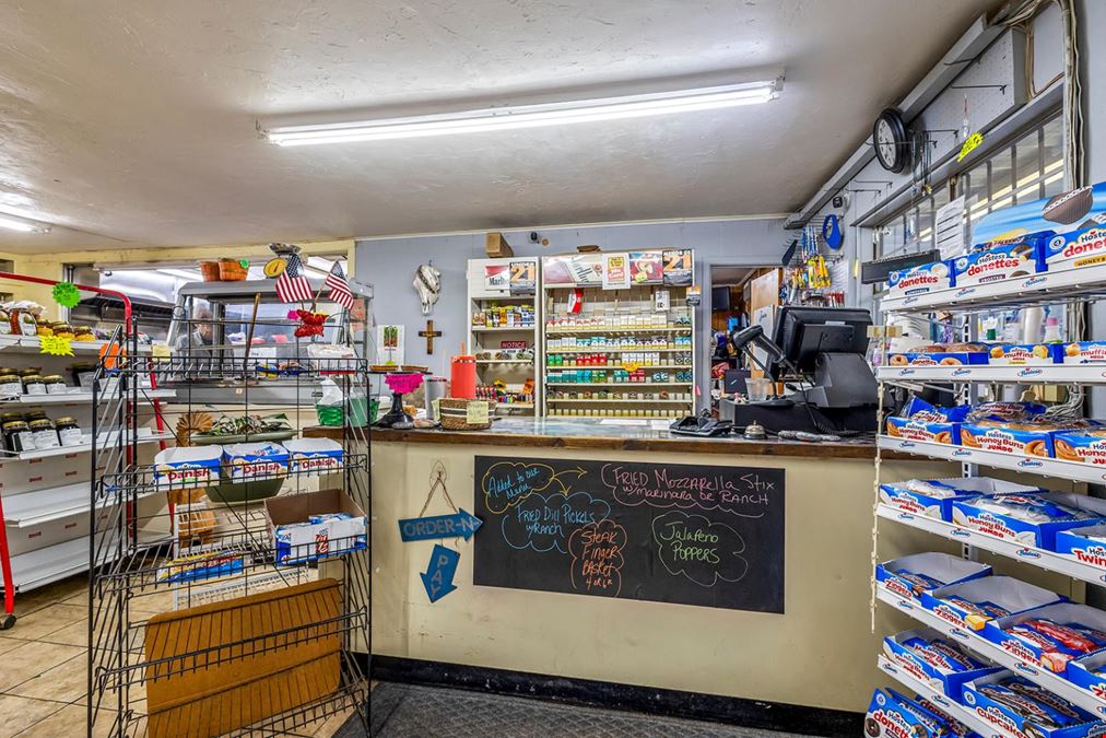 Convenience Store in Naples, TX for Sale