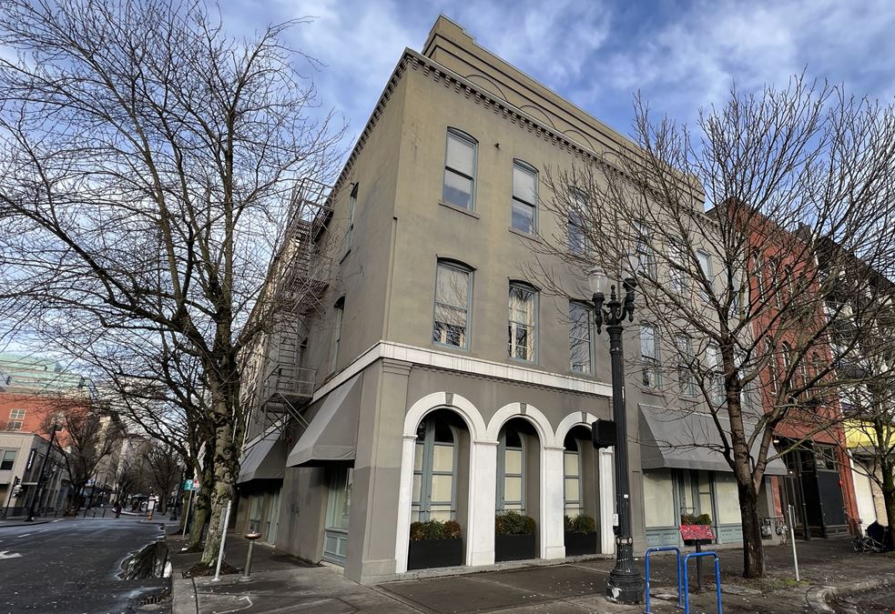 53 SW Yamhill St # 55