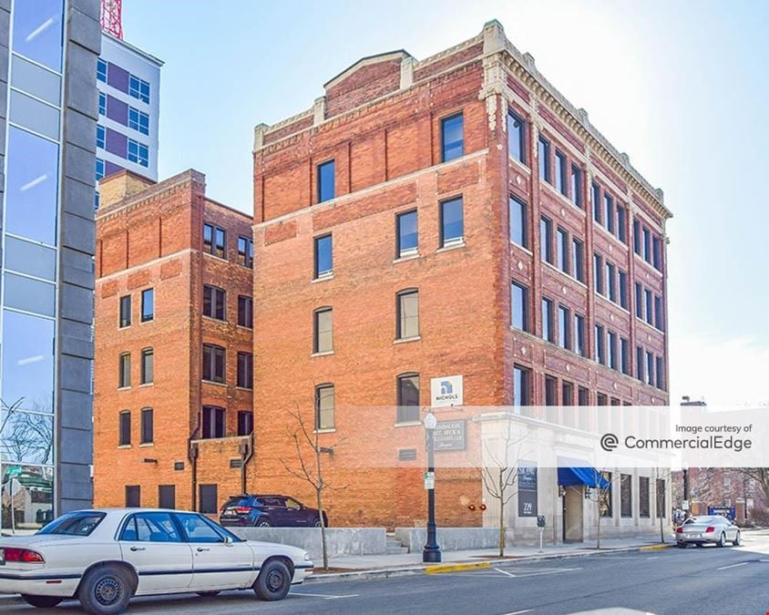 229 West Berry Street