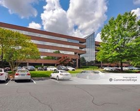 Glenwood Plaza