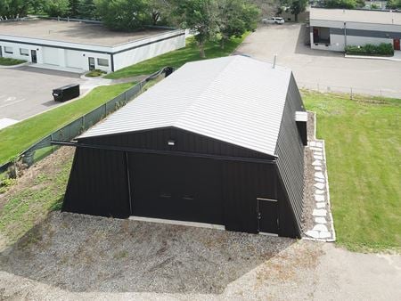 Preview of commercial space at 3575 Kilkenny Lane