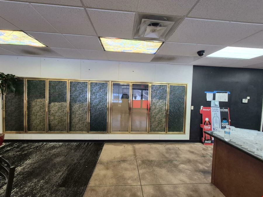 1342 Quaker Rd - 2,480+/- SF RETAIL SPACE