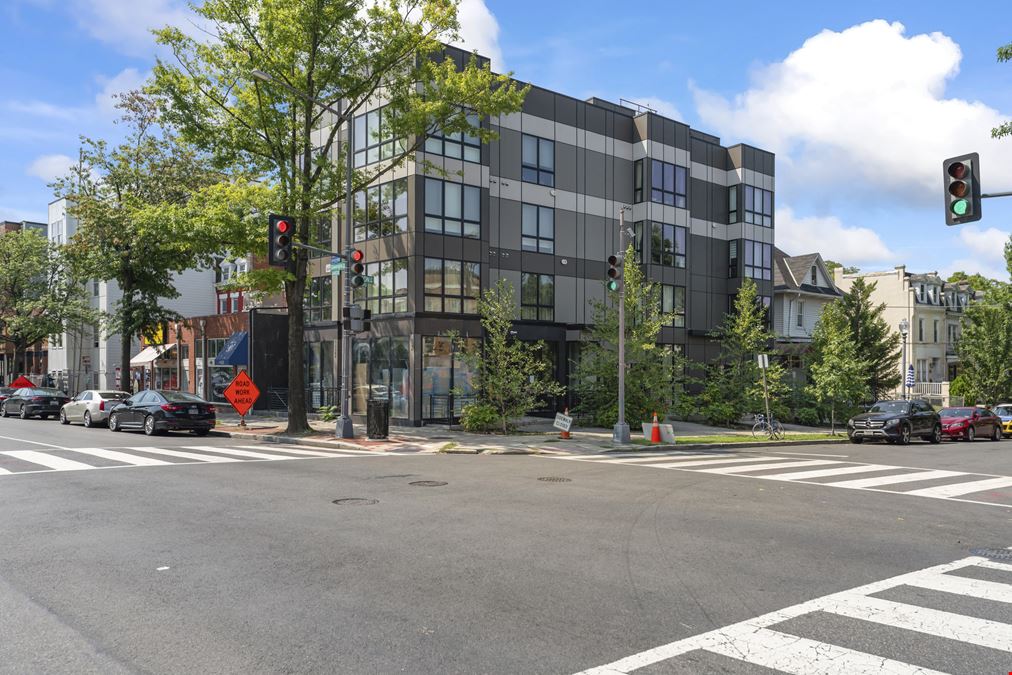 Retail Property Fit for Medical office, Dental Practice, Urgent Care, Coffee Shop, Fitness Center, Furniture Store