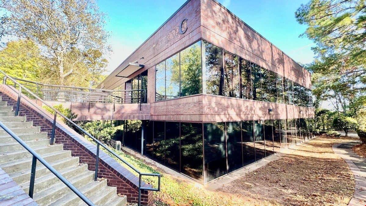 8800 Roswell Rd
