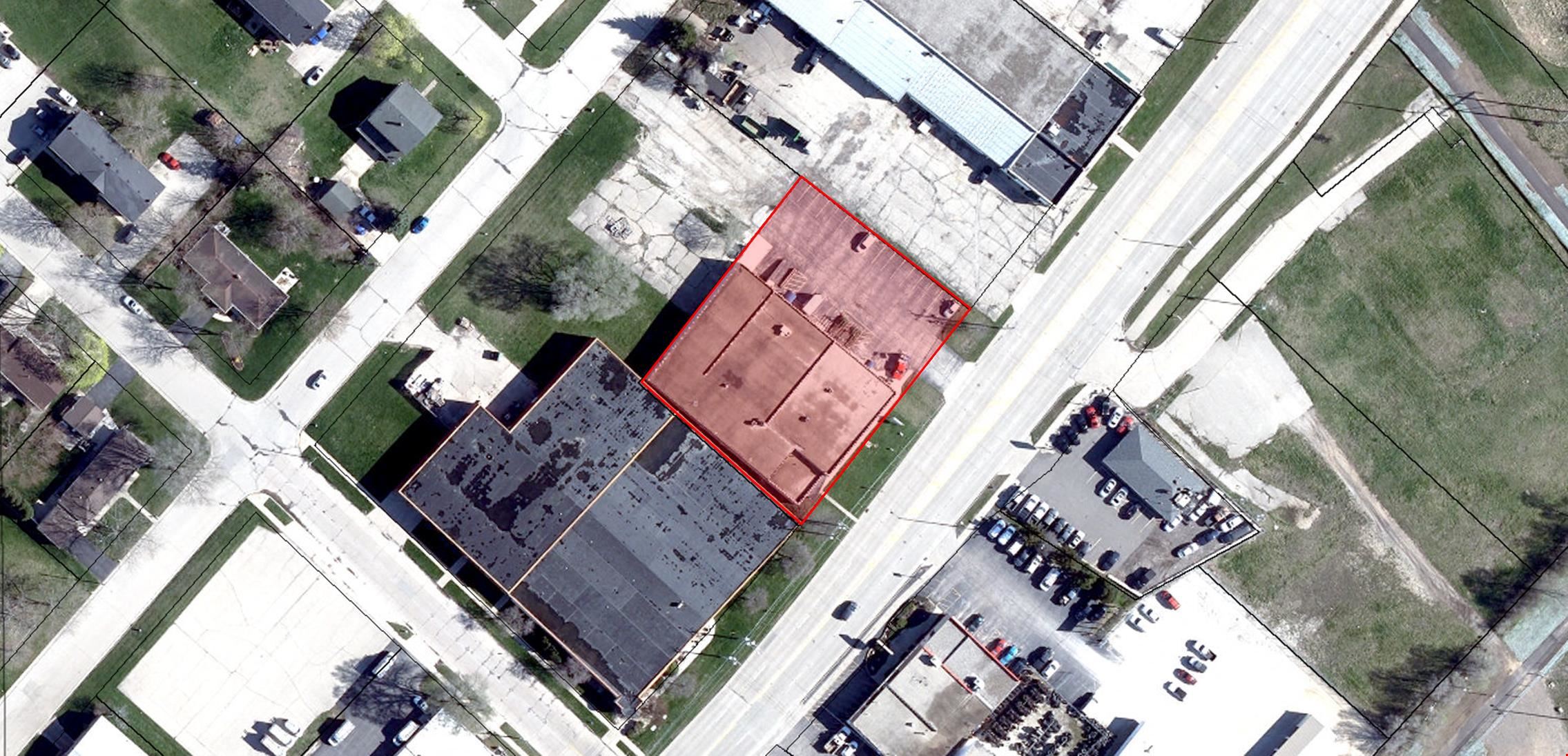 925 E Milwaukee Ave