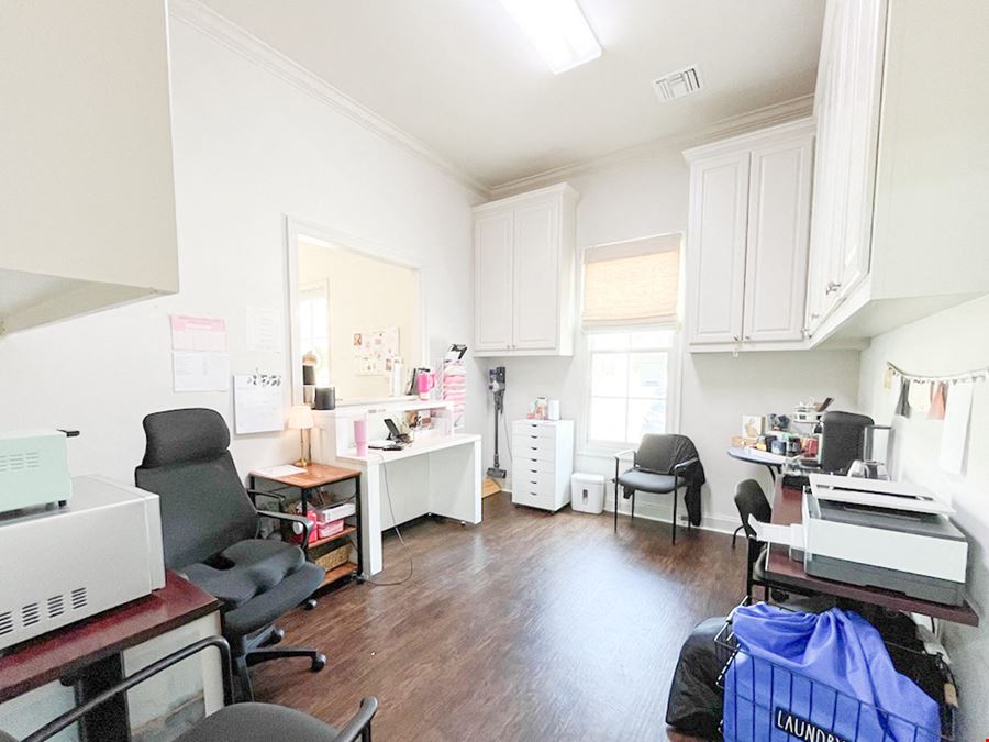Class A Office Suite in Bluebonnet Medical / Business Sector