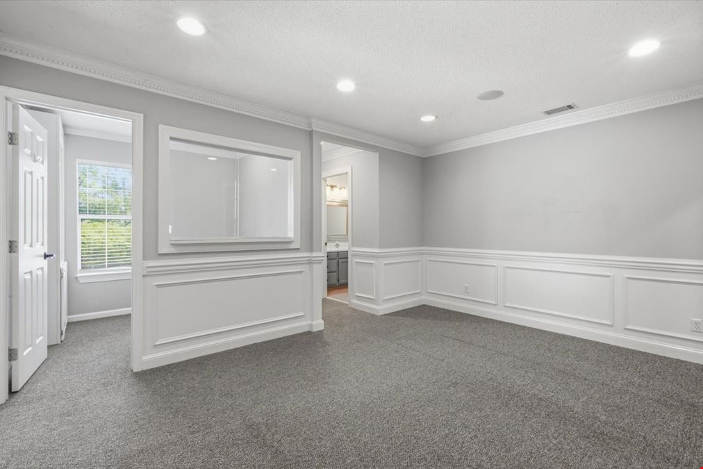 10375 Ford Ave