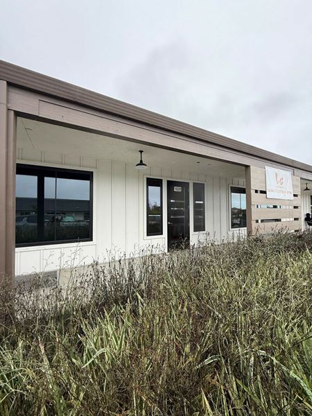 Preview of Retail space for Rent at 1628 Holmes Street