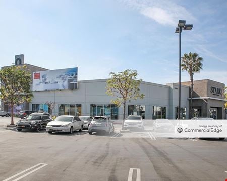 Preview of Retail space for Rent at 3309 Hyland Avenue