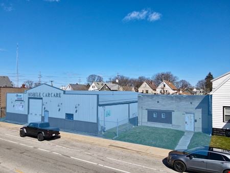 Preview of Industrial space for Sale at 3434 N Holton St