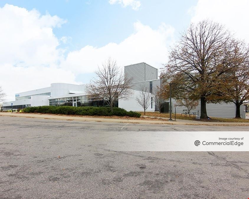 Highway 55 Business Center