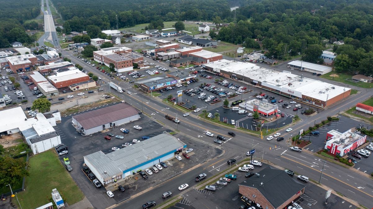 17,600+ SF Anchor Space Available
