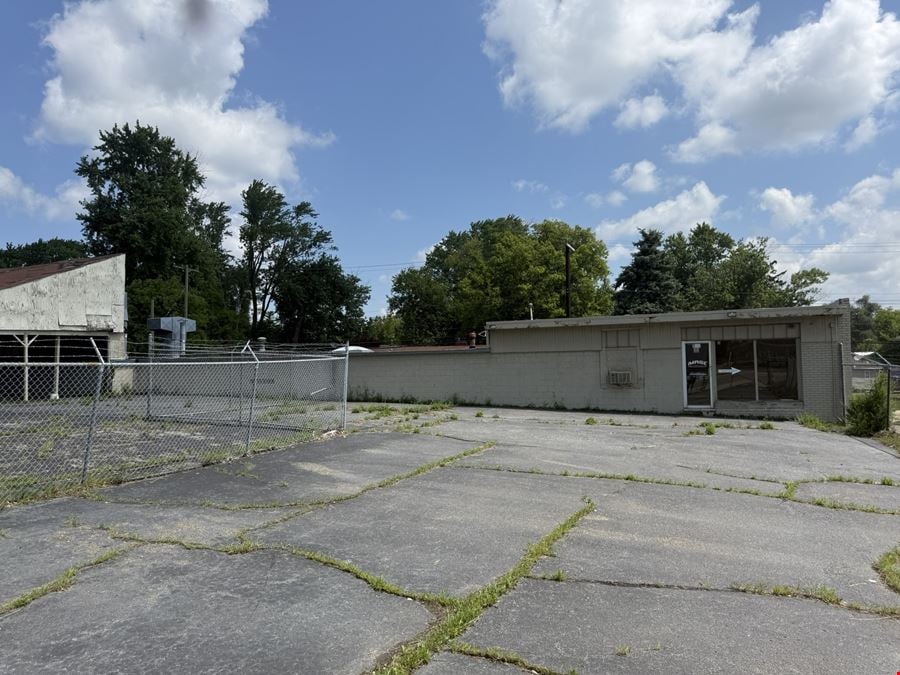 Pontiac - Freestanding Light Industrial/Automotive Warehouse