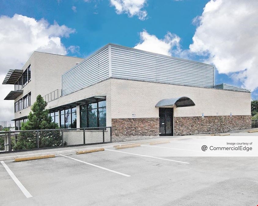 4100 Harry Hines Blvd