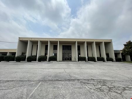 Preview of Industrial space for Rent at 2800 W Kingsley Rd