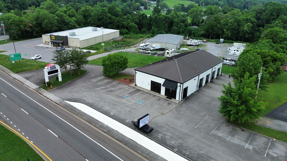 9009 Oak Ridge Hwy