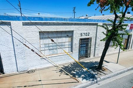 Preview of commercial space at 5702 South Santa Fe Avenue
