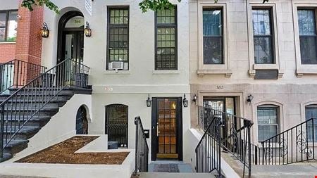 Preview of Retail space for Rent at 164 E 61st St