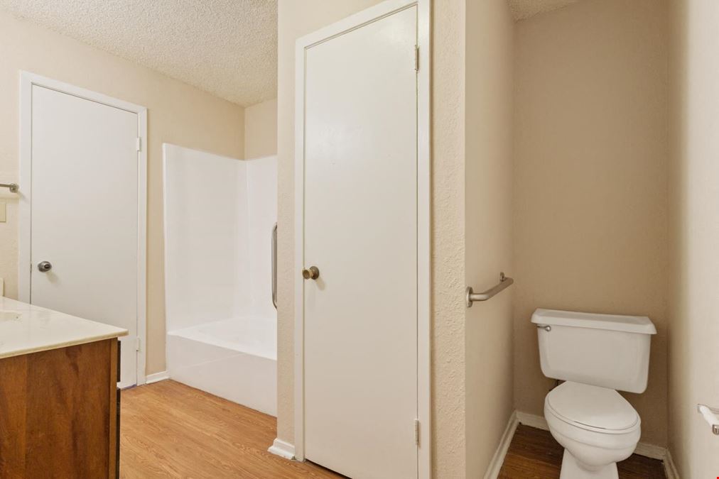 5506 Kingsman Apartments - Multifamily Portfolio