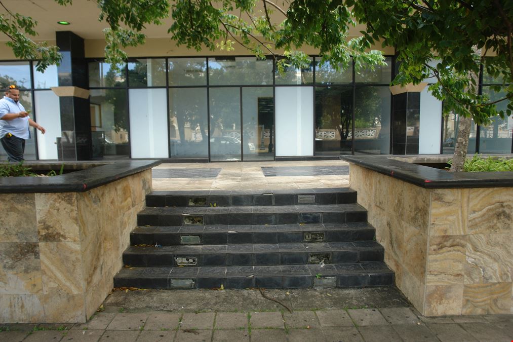 Miramar Plaza Office Spaces - For Sale or Lease