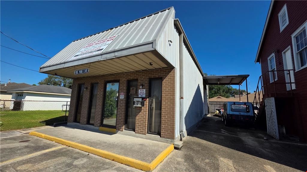 2200 Paris Rd