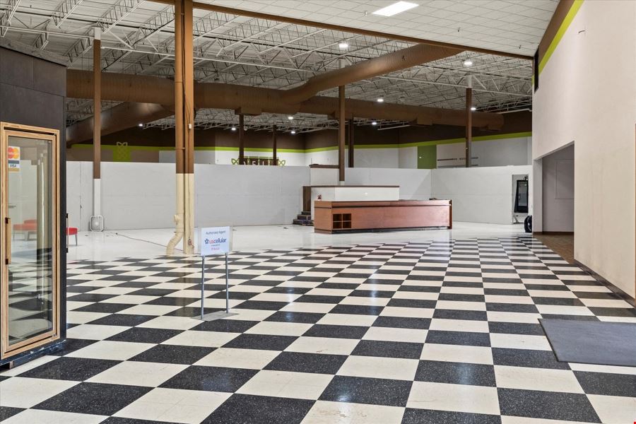 67,800 SF Commercial Building with Limitless Potential