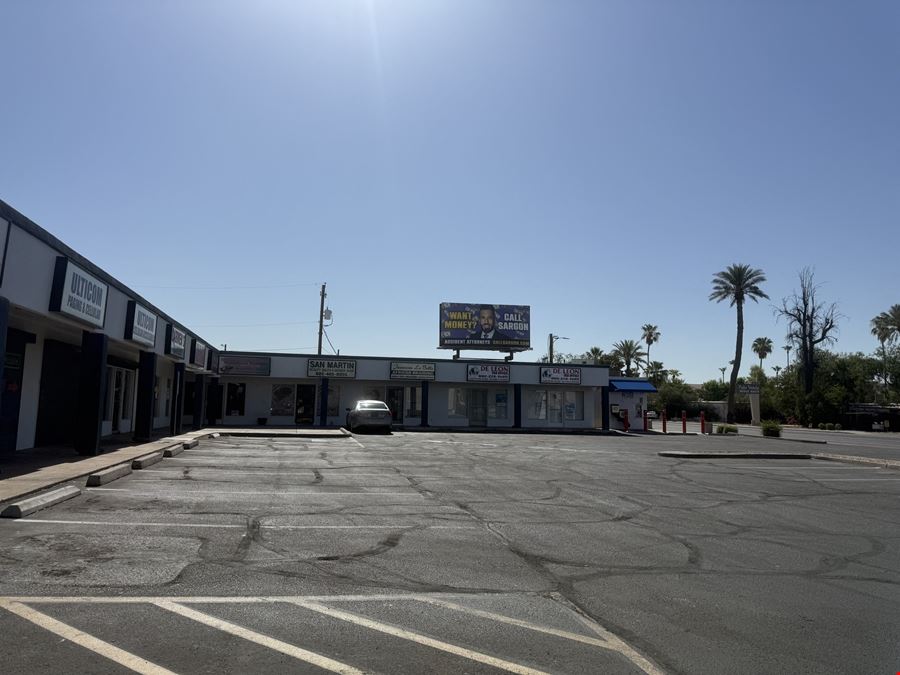 Desert Valley Plaza