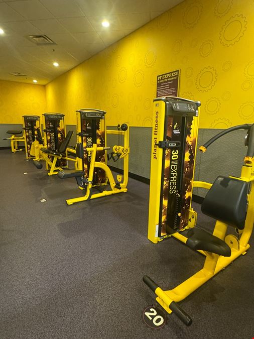 Planet Fitness - 7528 S Anthony Blvd