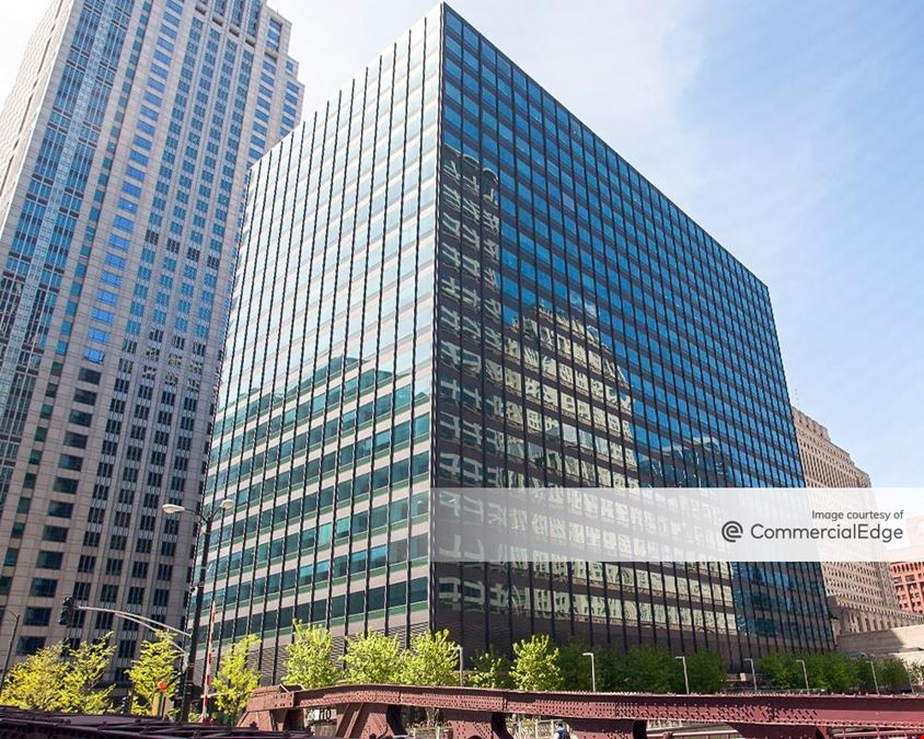 10 South Riverside Plaza