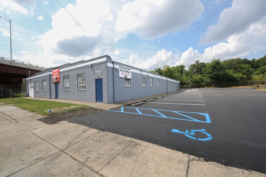 717 Creek Rd
