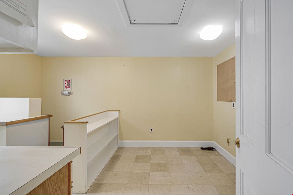 11 Mechanic St