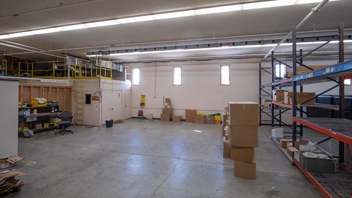 Prime Industrial Flex Space for Lease