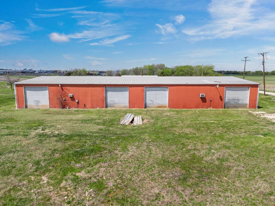 138 N Speegleville Rd