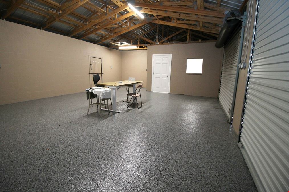 114 W Myers Blvd