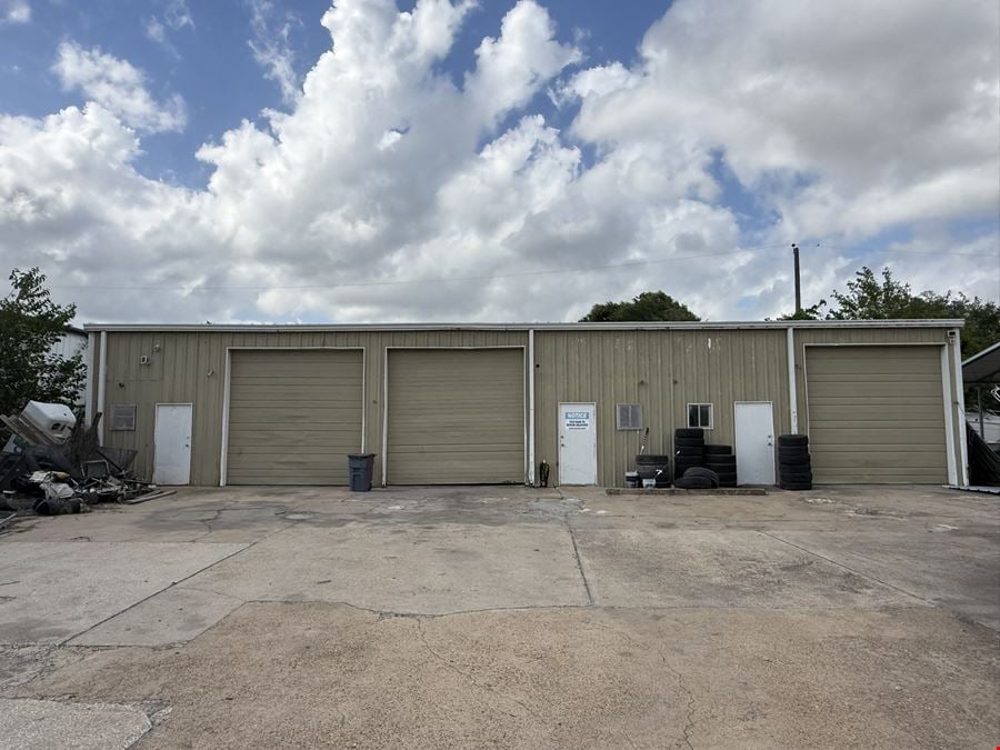 6715 Almeda Genoa Rd, Houston, TX 77075- 3,000sf bldg, 12,219sf lot