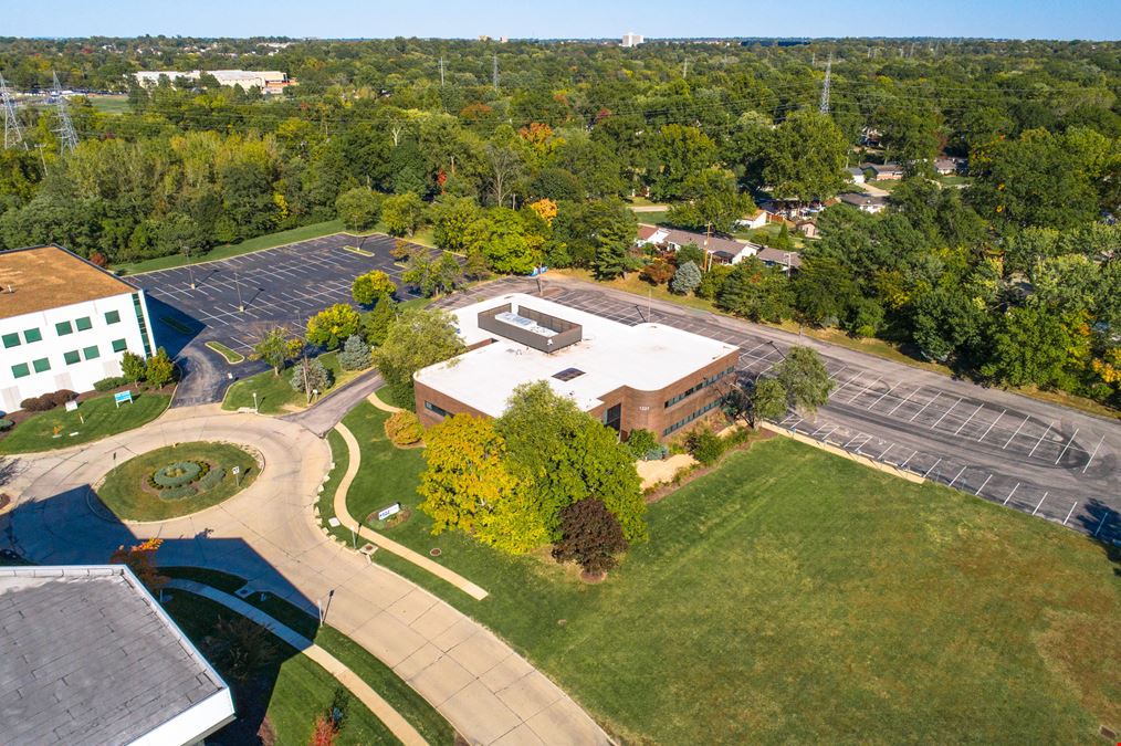 1227 Fern Ridge Parkway