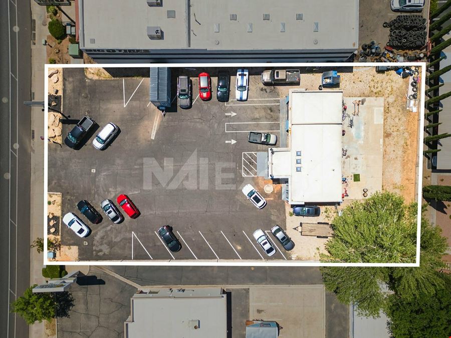 Automotive Sales Lot on Sunset Blvd!