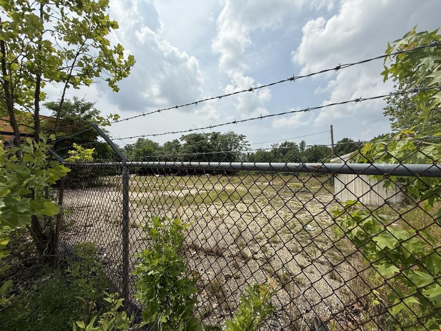 Waldorf Auto Repair Property