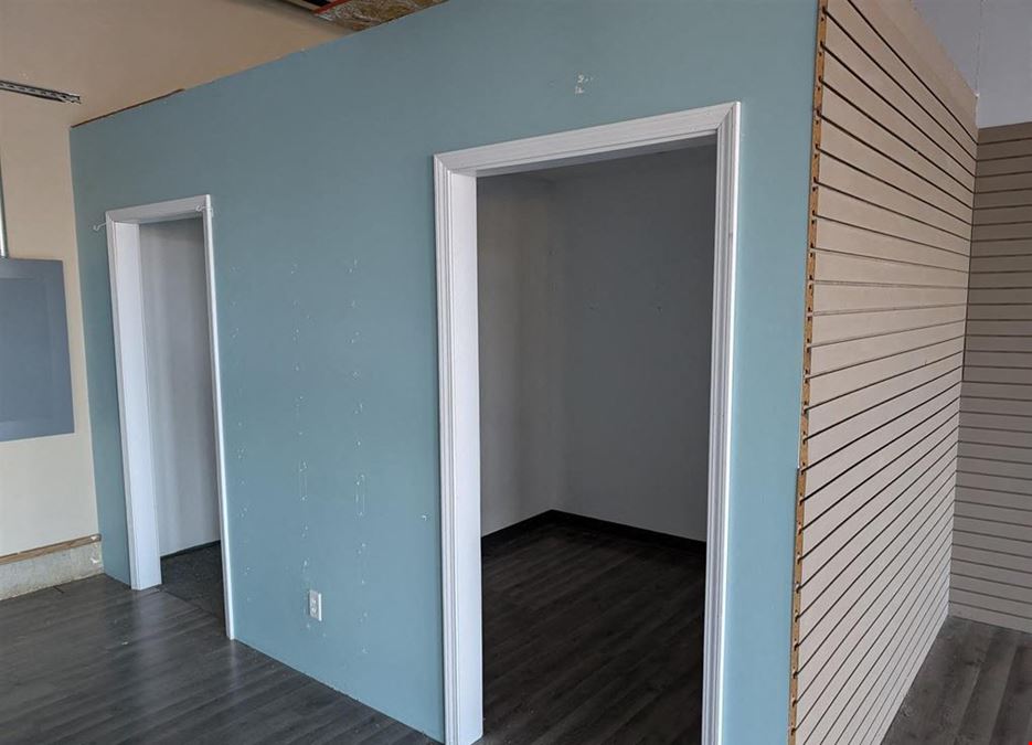 216 N Main St
