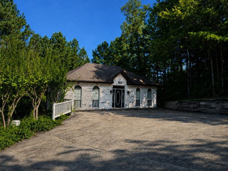±1,968 SF Freestanding Office Building for Sale in Pelham