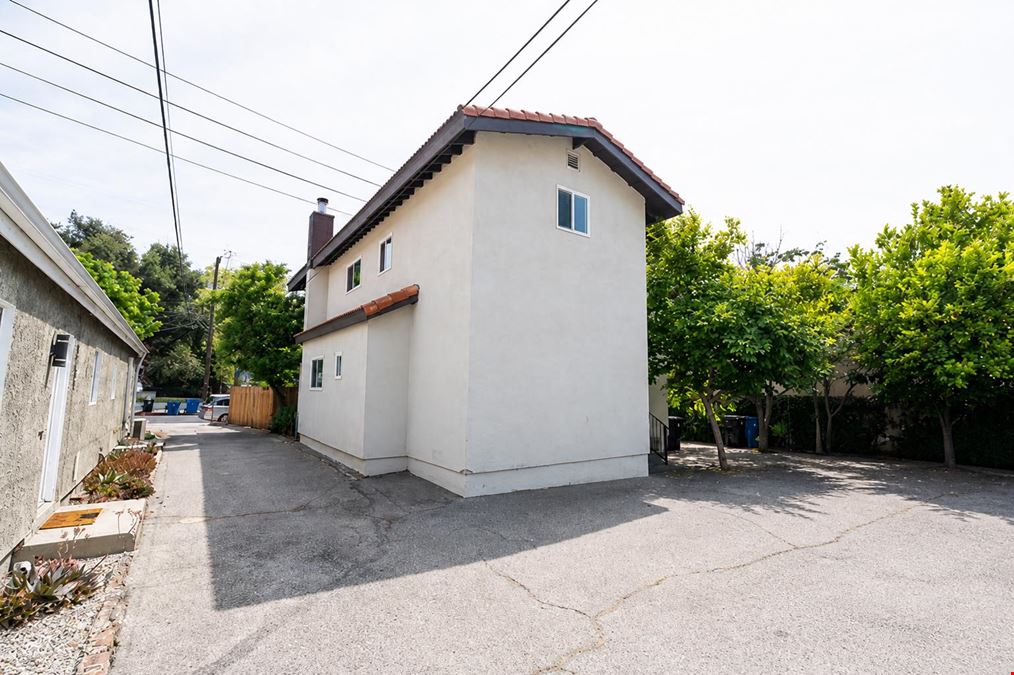 1215 Neola St