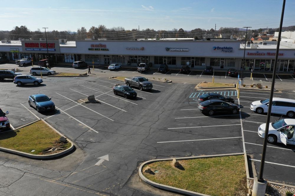 Mineral Area Shopping Center