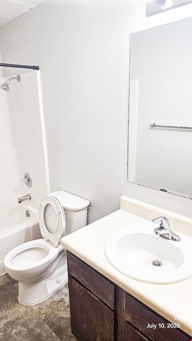 Garfield St 8 Unit Apartment