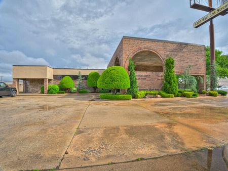 Preview of Office space for Sale at 4301 SW 3rd St