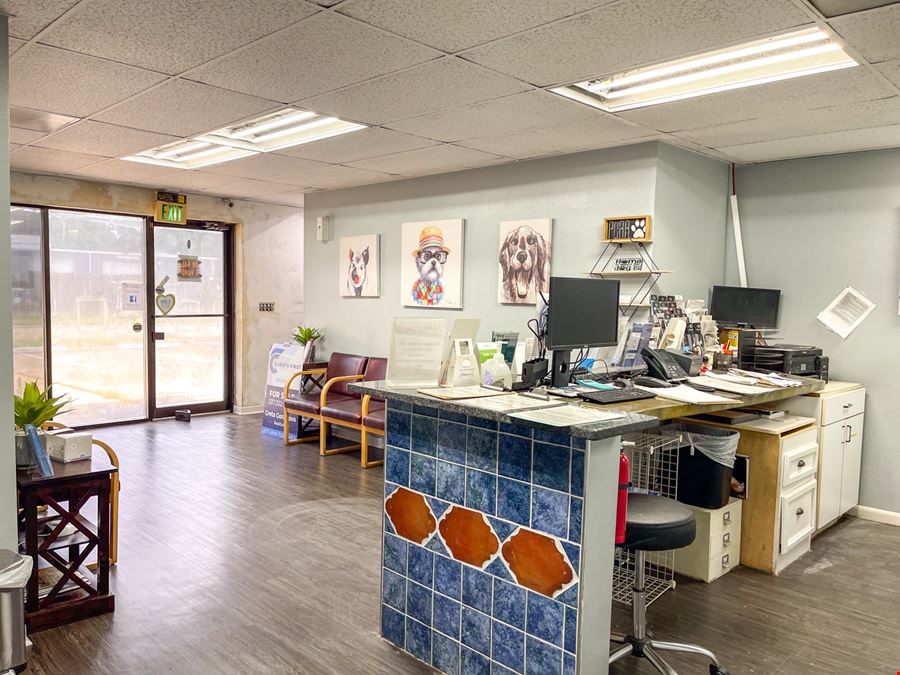 Versatile Office Warehouse For Sale and Lease near Airline Hwy