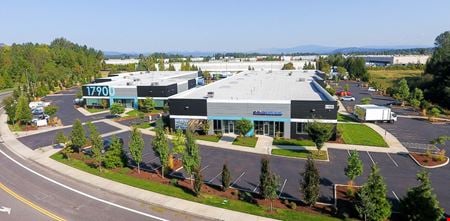 Preview of Industrial space for Rent at 17800-17900 NE Riverside Parkway