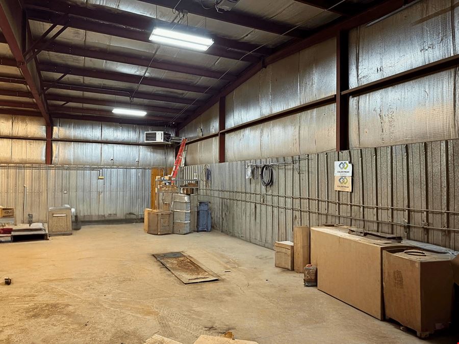 ±4,800 SF Free Standing Industrial Building | ±1 Acre Yard