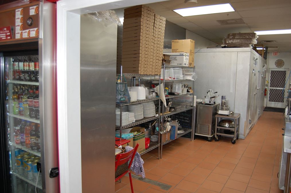 Hidden Lakes Shops
