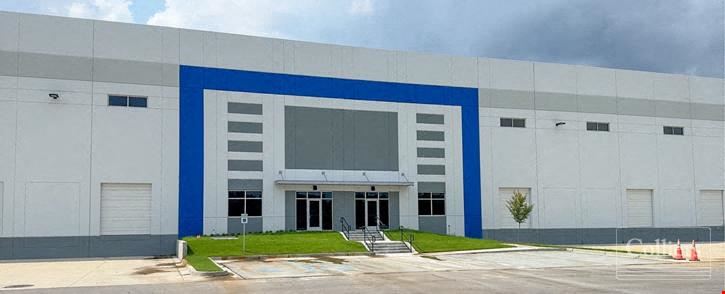 ±42,000 SF to ±98,648 SF Industrial Space Just off I-77